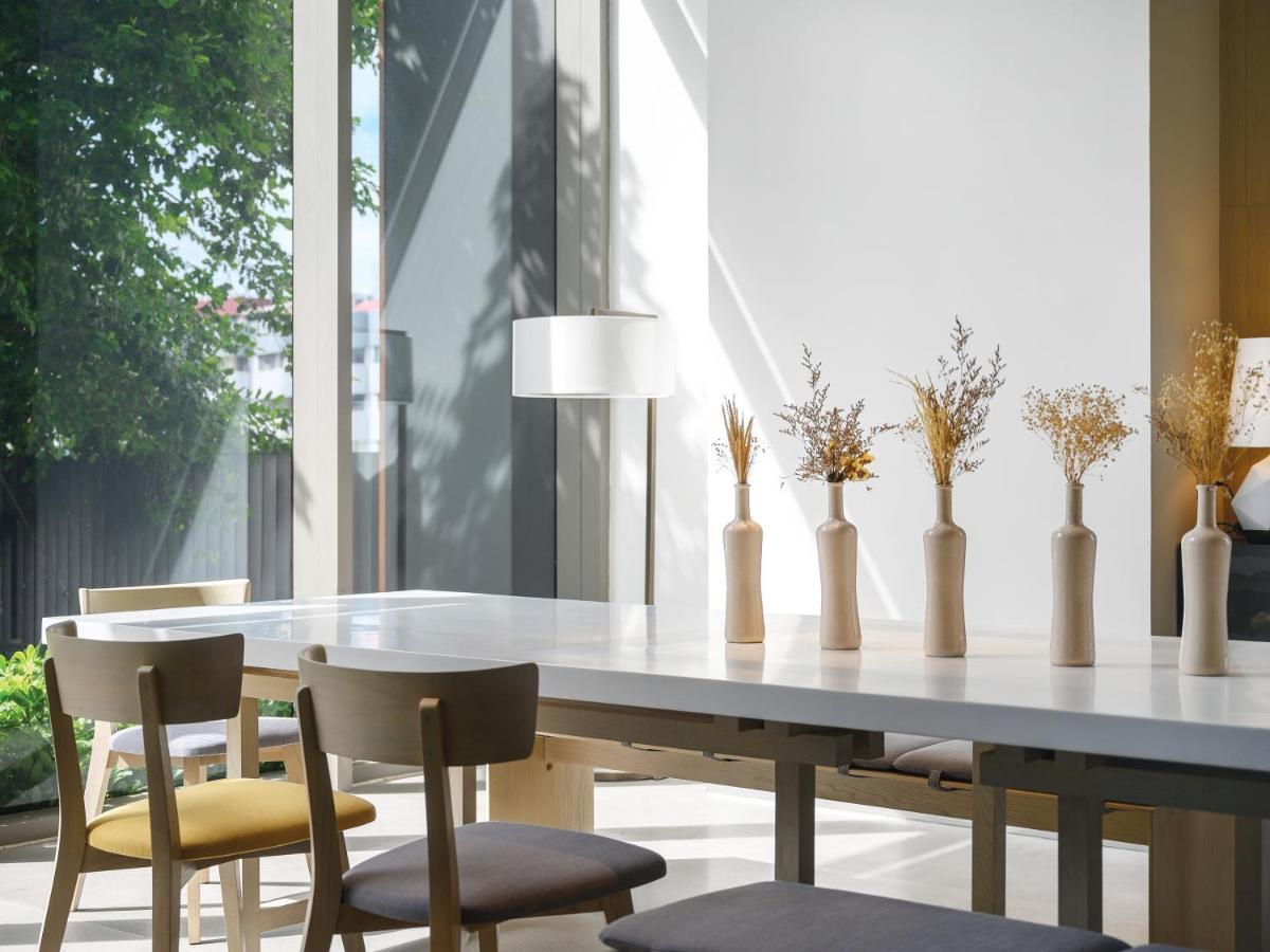 Oakwood Suites Μπανγκόκ Εξωτερικό φωτογραφία The interior of the restaurant