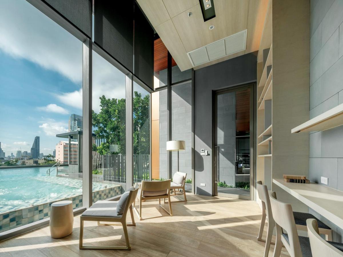 Oakwood Suites Μπανγκόκ Εξωτερικό φωτογραφία The Library