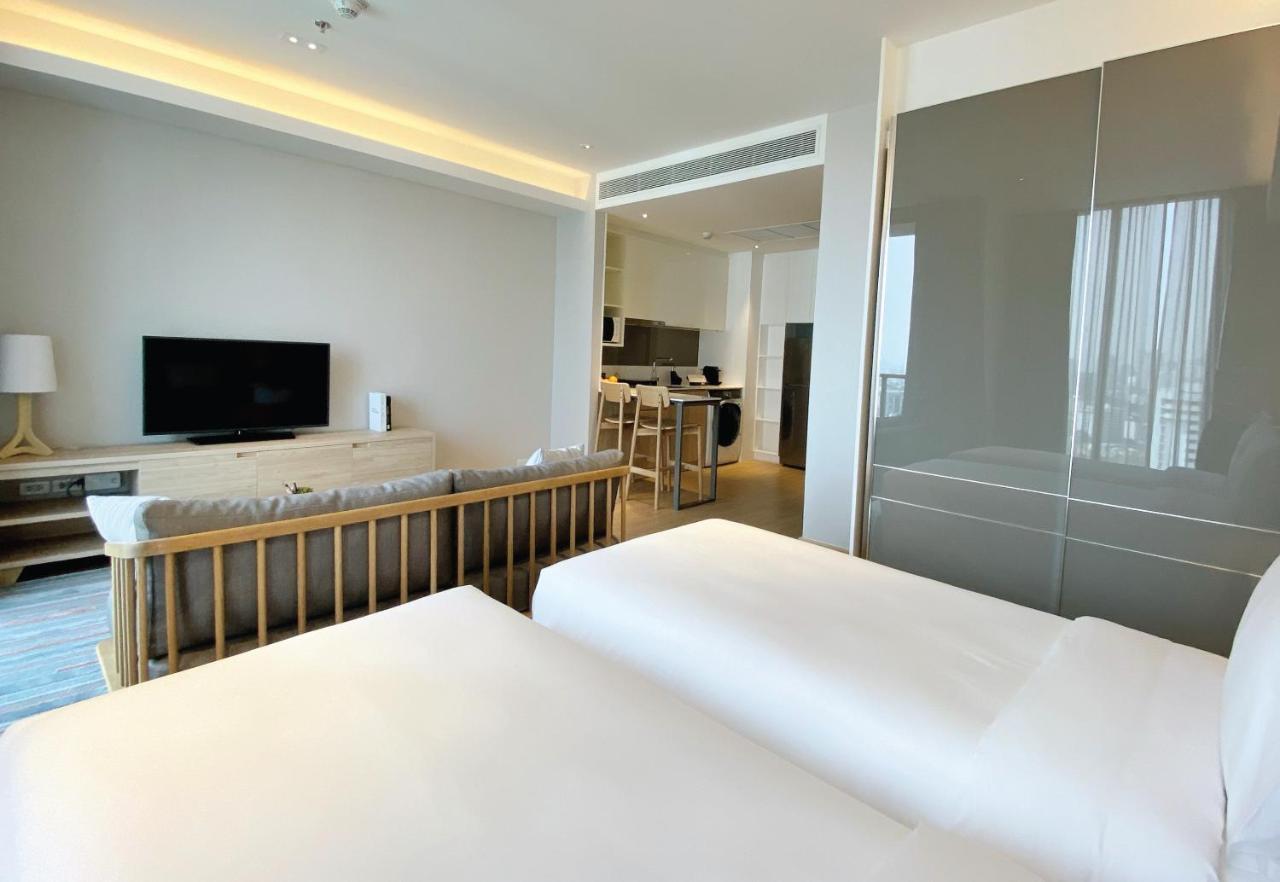 Oakwood Suites Μπανγκόκ Εξωτερικό φωτογραφία A room at the hotel