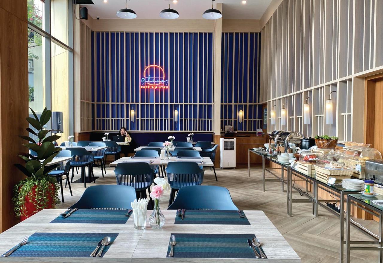 Oakwood Suites Μπανγκόκ Εξωτερικό φωτογραφία The restaurant